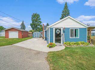 109 Simmer St, Houghton Lake, MI 48629