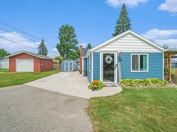 109 Simmer St, Houghton Lake, MI 48629