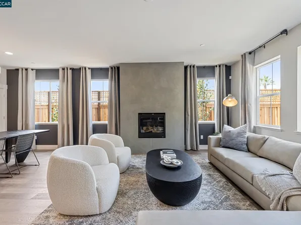 2028 Wine Country Ave, Napa, CA 94558