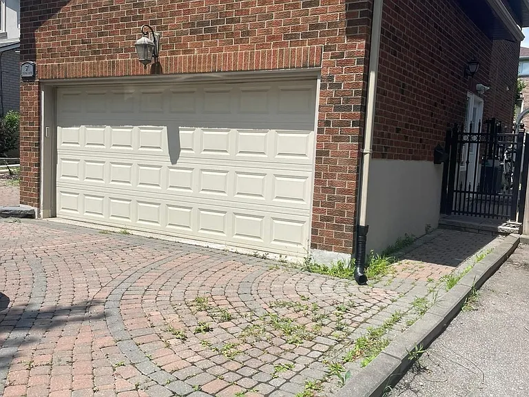 37 Crystal Dr #BASEMENT — Photo 2