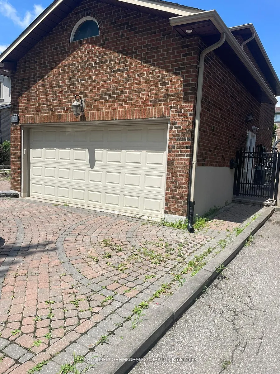 Building Photo - 37 Crystal Dr #BASEMENT