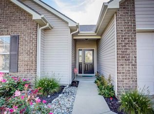 212 Mabry Cv, Fort Wayne, IN 46825