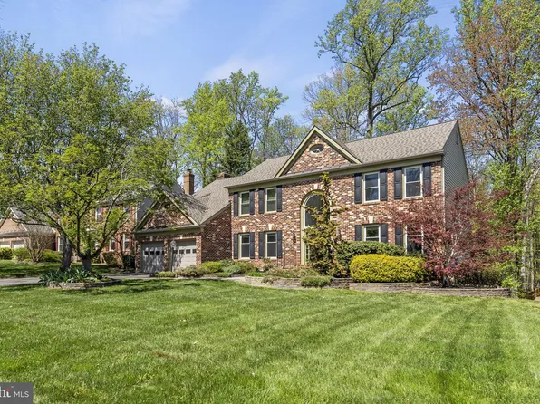 12726 Knightsbridge Dr, Woodbridge, VA 22192