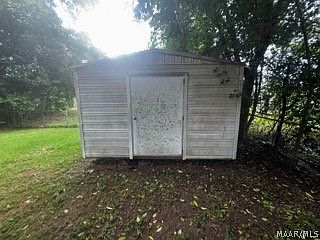 5th image of 523 Woodbrook Dr