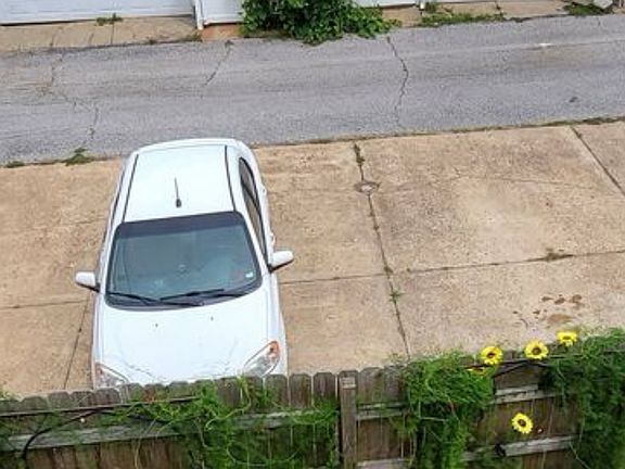 3rd image of 5247 Bancroft Ave #1E