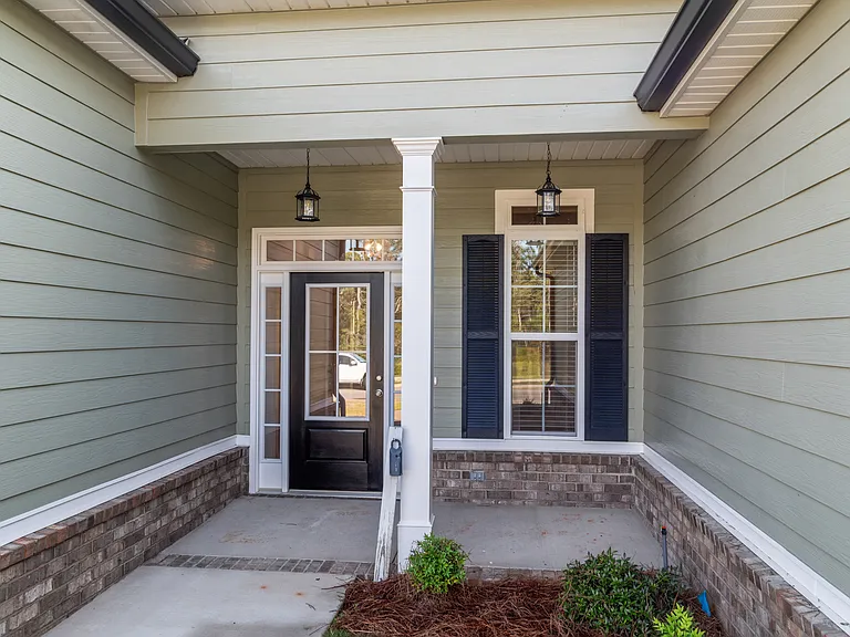 232 Dublin Loop — Photo 2