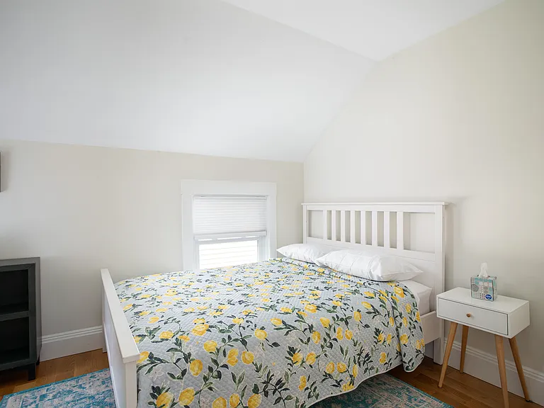 30 E Bowery St — Photo 8