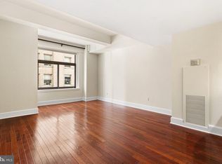 1500 Chestnut St APT 13E, Philadelphia, PA 19102