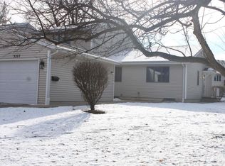 3277 Johnathan Ave, Bettendorf, IA
