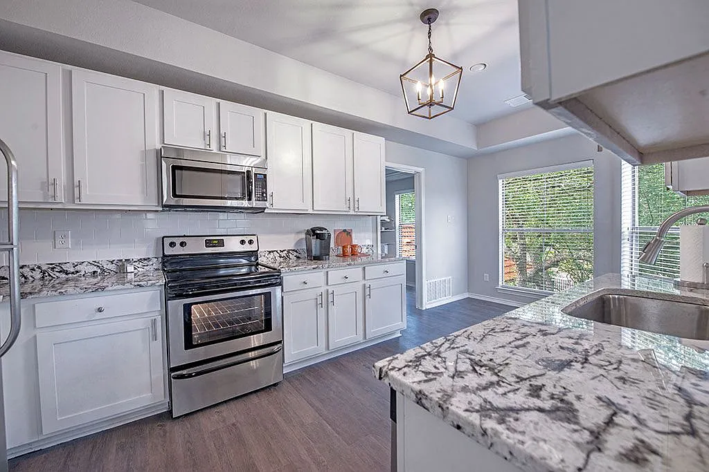 Barton Creek Villas — Photo 1