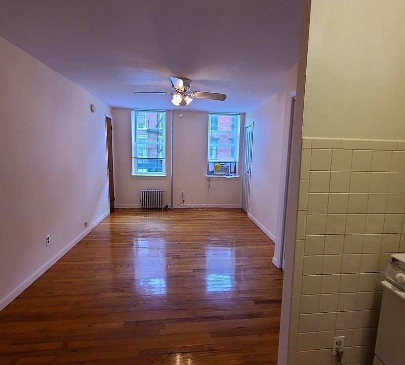1st image of 508 E 5th St APT 4