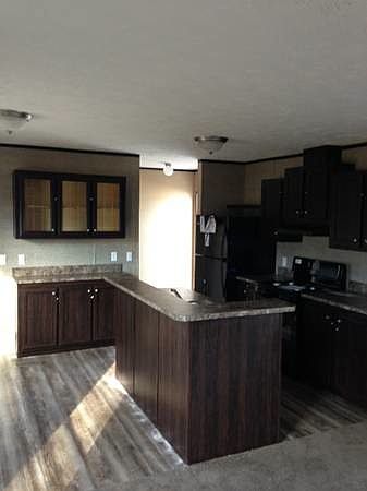 1st image of 2072 Southwood St