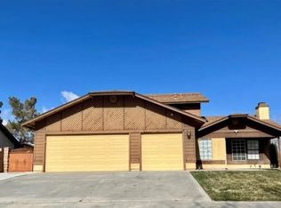 1135 Regents St, Lancaster, CA 93534