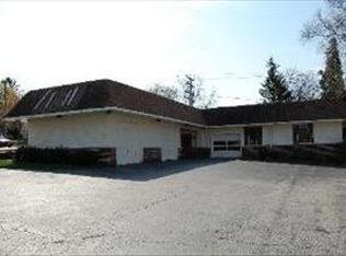 311 Johnson St, East Dundee, IL 60118