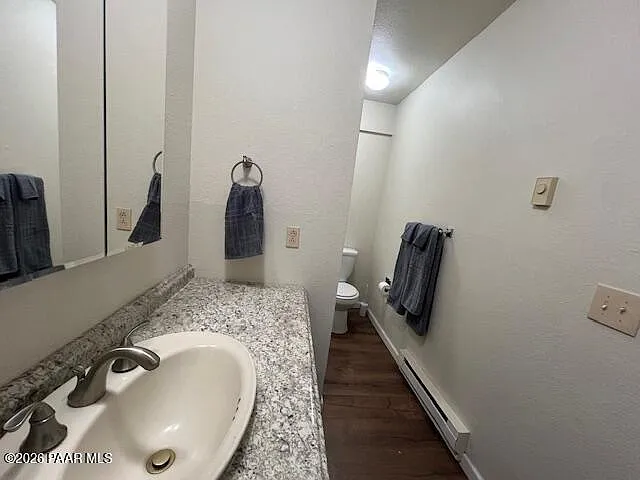 1 bed, 1.0 bath, 2592 sqft, $1,295 — Photo 4