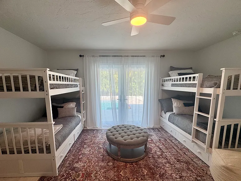 311 Island Cir — Photo 32