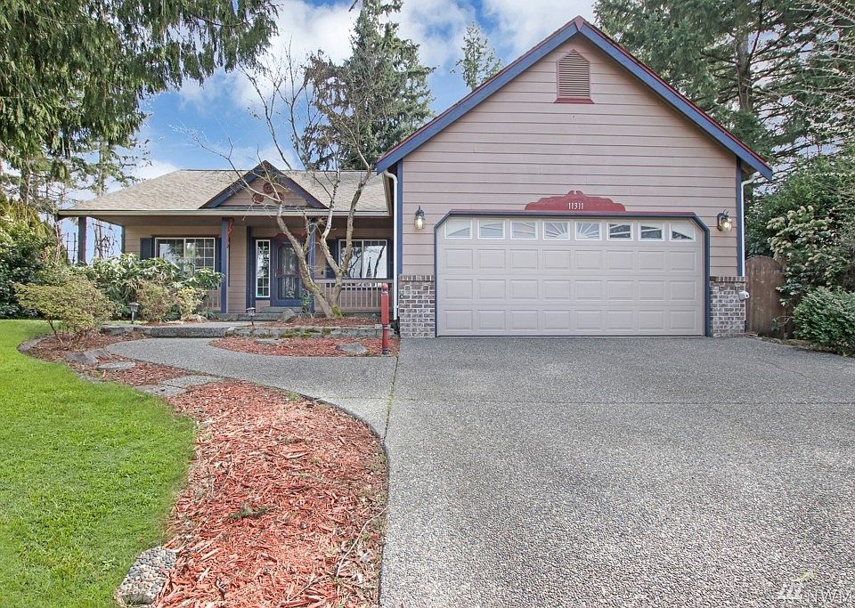 1st image of 11311 211th Avenue Ct E