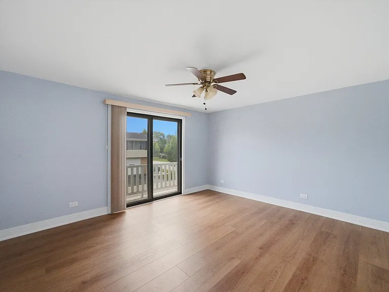 18 Dennis Ct #18 — Photo 12
