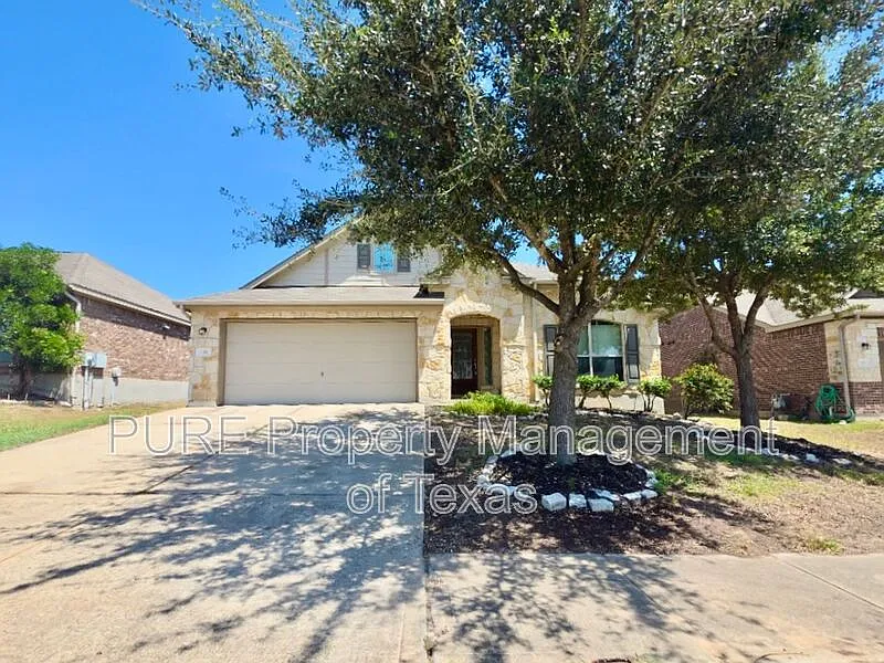 3 bed, 2.0 bath, 1746 sqft, $1,975 — Photo 1