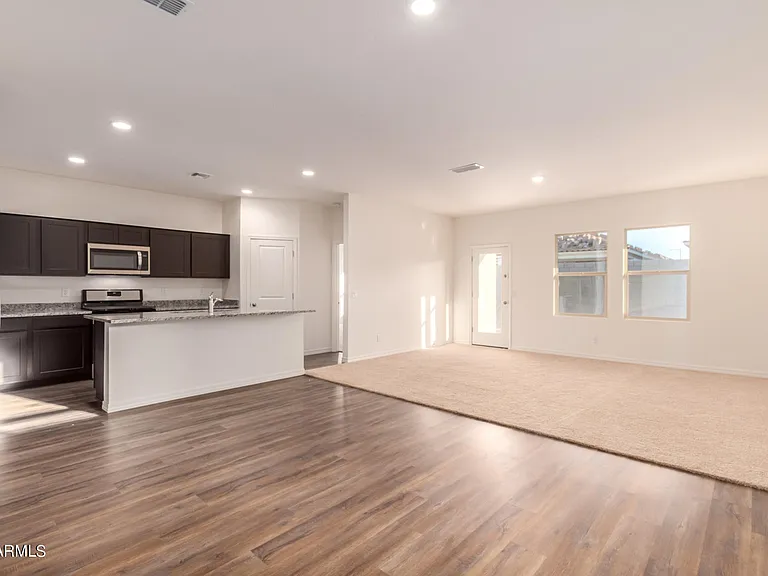 19585 W Annika Dr — Photo 11