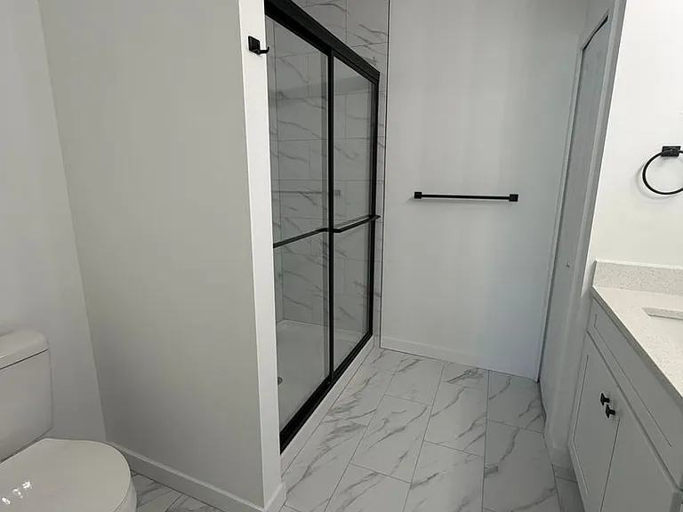 2210 Wayne Ave S — Photo 17