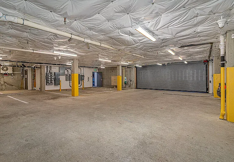 17XX Harbor Ave SW #303 — Photo 6