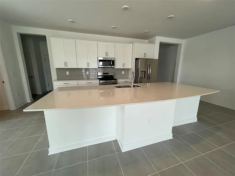 3008 Ella Way — Photo 9