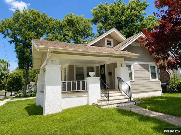 254 Midland Ave, River Edge, NJ 07661