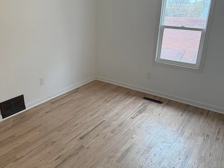 810 4th St #810 — Photo 26