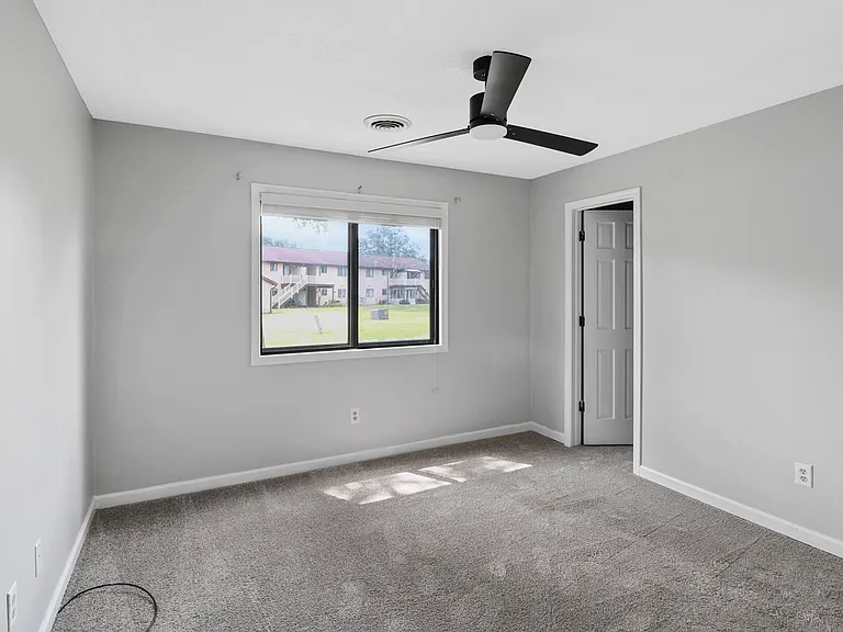 1203 Dean Dr — Photo 8