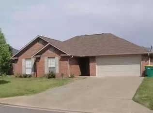 2119 S Tampa Ct, Russellville, AR 72802