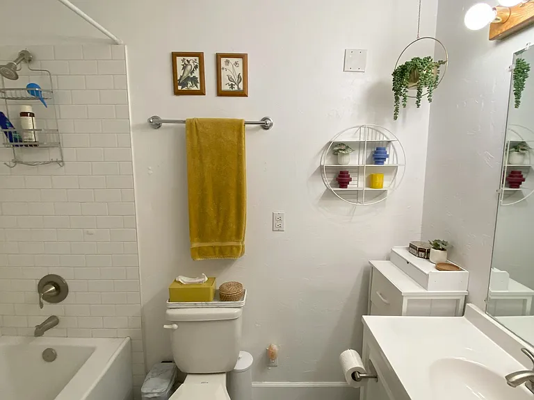 2410 E Manhatton Dr — Photo 7