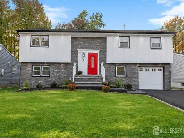 135 New Dover Ave, Colonia, NJ 07067