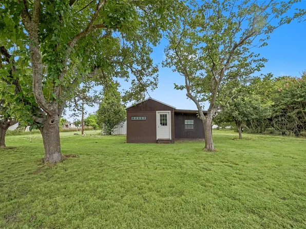 1304 Terry Dr, Aledo, TX 76008