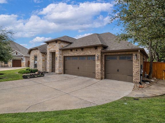 3rd image of 3836 Kyler Glen Rd