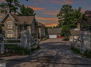 613 S Valley Forge Rd, Wayne, PA 19087