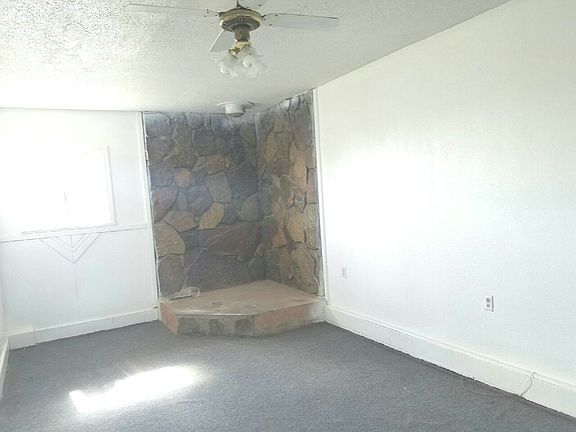3rd image of 213 Martin Ave