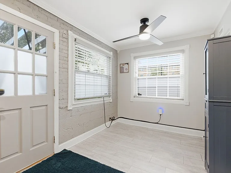 1317 Pendleton St — Photo 24