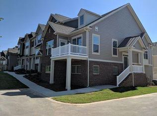 325 Annandale Dr, Tega Cay, SC 29708