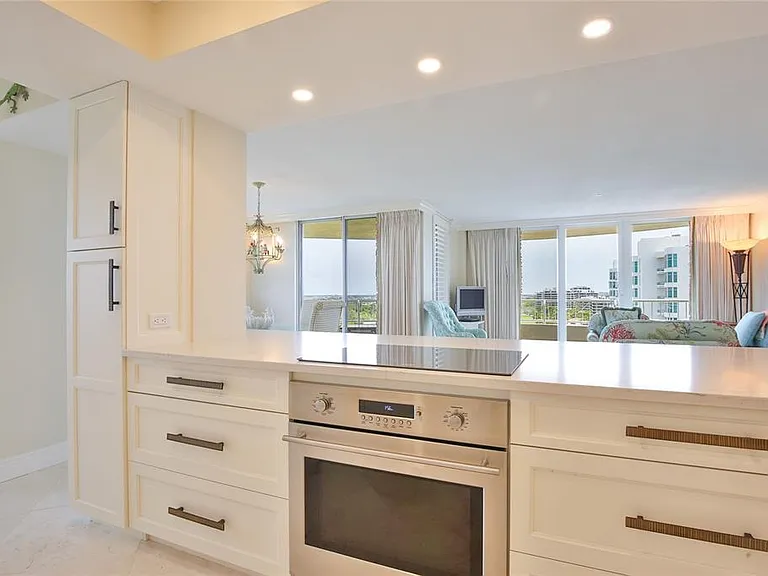 775 Longboat Club Rd #904 — Photo 9