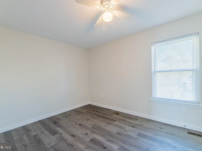 525 Gray Ave #2 — Photo 18