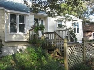30 12th Ave W, Southern Shores, NC 27949