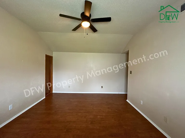 2412 Amber Hill Ln — Photo 57
