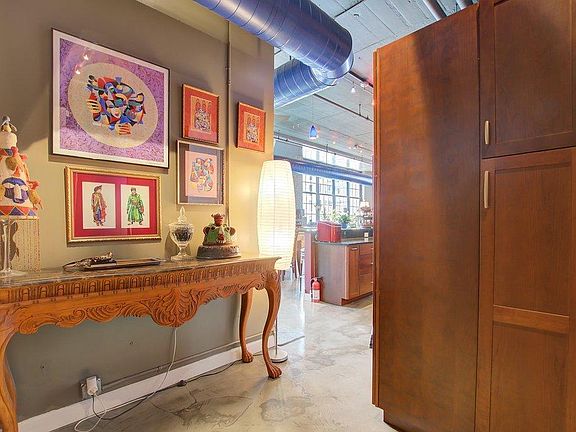 5th image of 500 Robert St #416