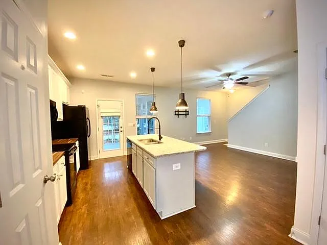 105 Dorothy Dr — Photo 8