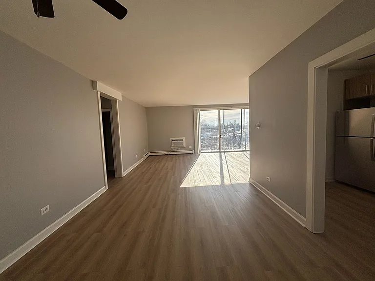 Northgate Addison Apartments — Photo 42