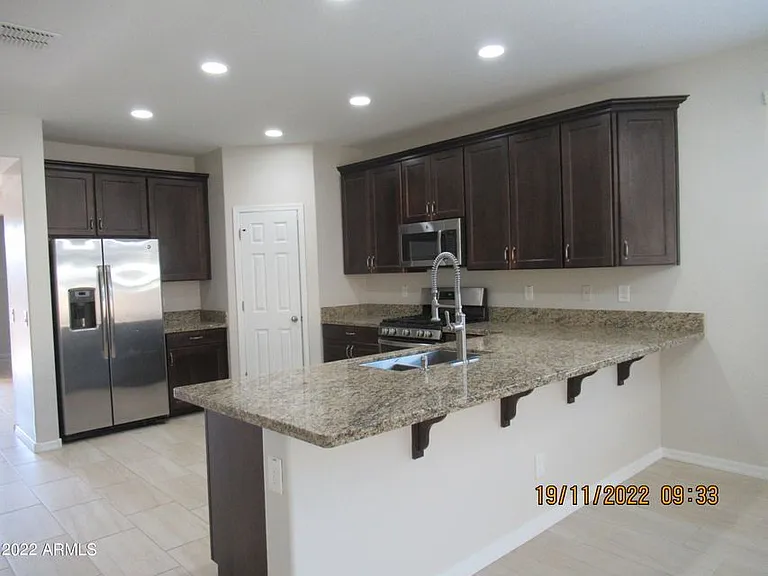 8530 W Flynn Ln — Photo 8