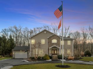 7 Birchwood Ln, Boonton, NJ 07005