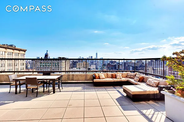 Rented by Compass | media 40