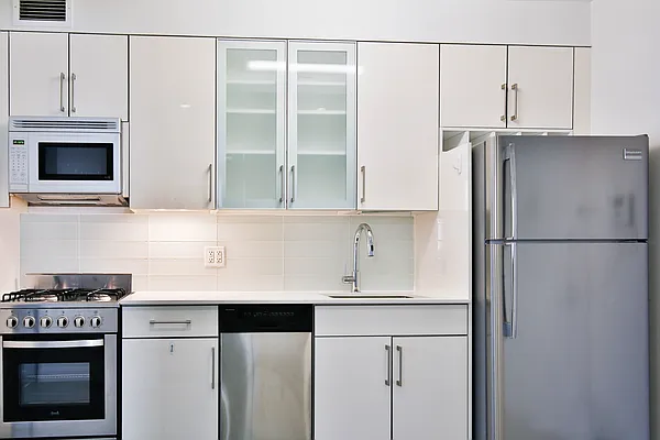 Rented by Platinum Properties | media 15